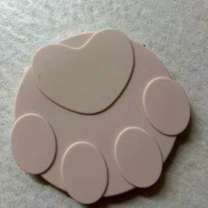 Received Silicone Dog Food Can Cover & Spoon Set from customer R****e.